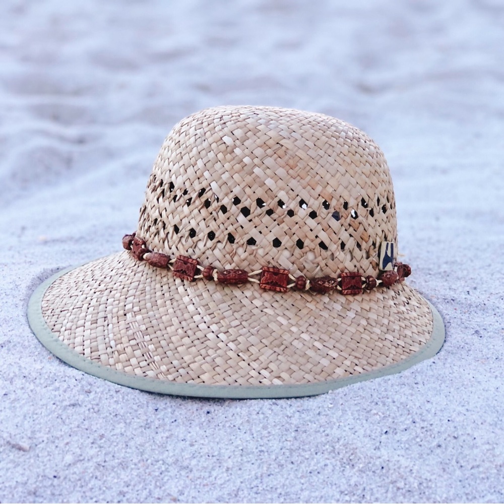 Wooden Beads Rush Straw Visor